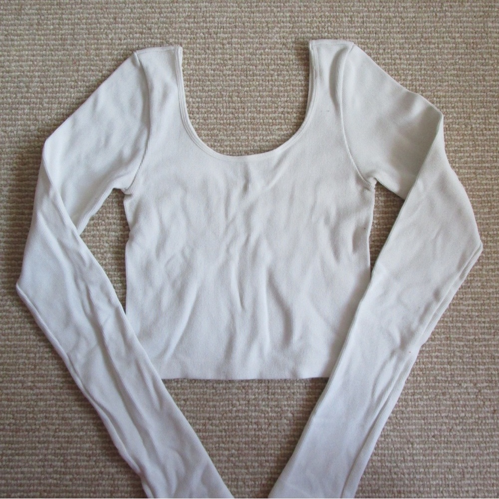 aero white reversible crop top